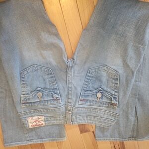 Women's Light Blue Jeans